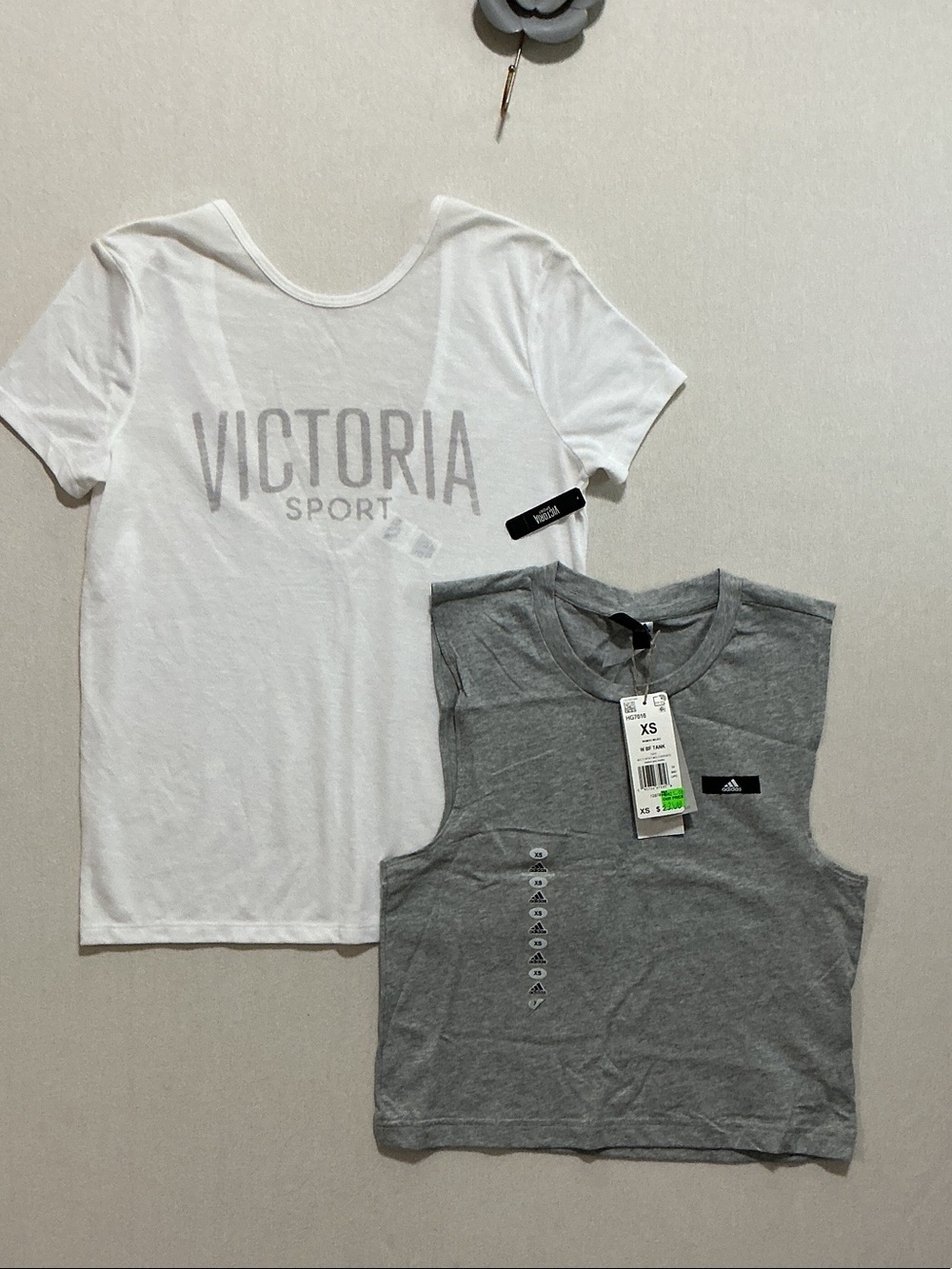 adidas Gray Cropped Tank Top - Women's XS